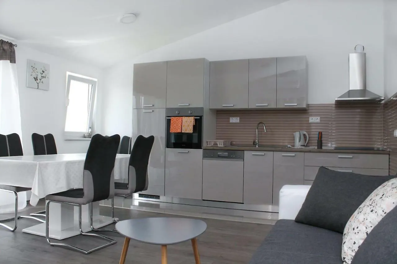 Radic Apartments Kaštela
