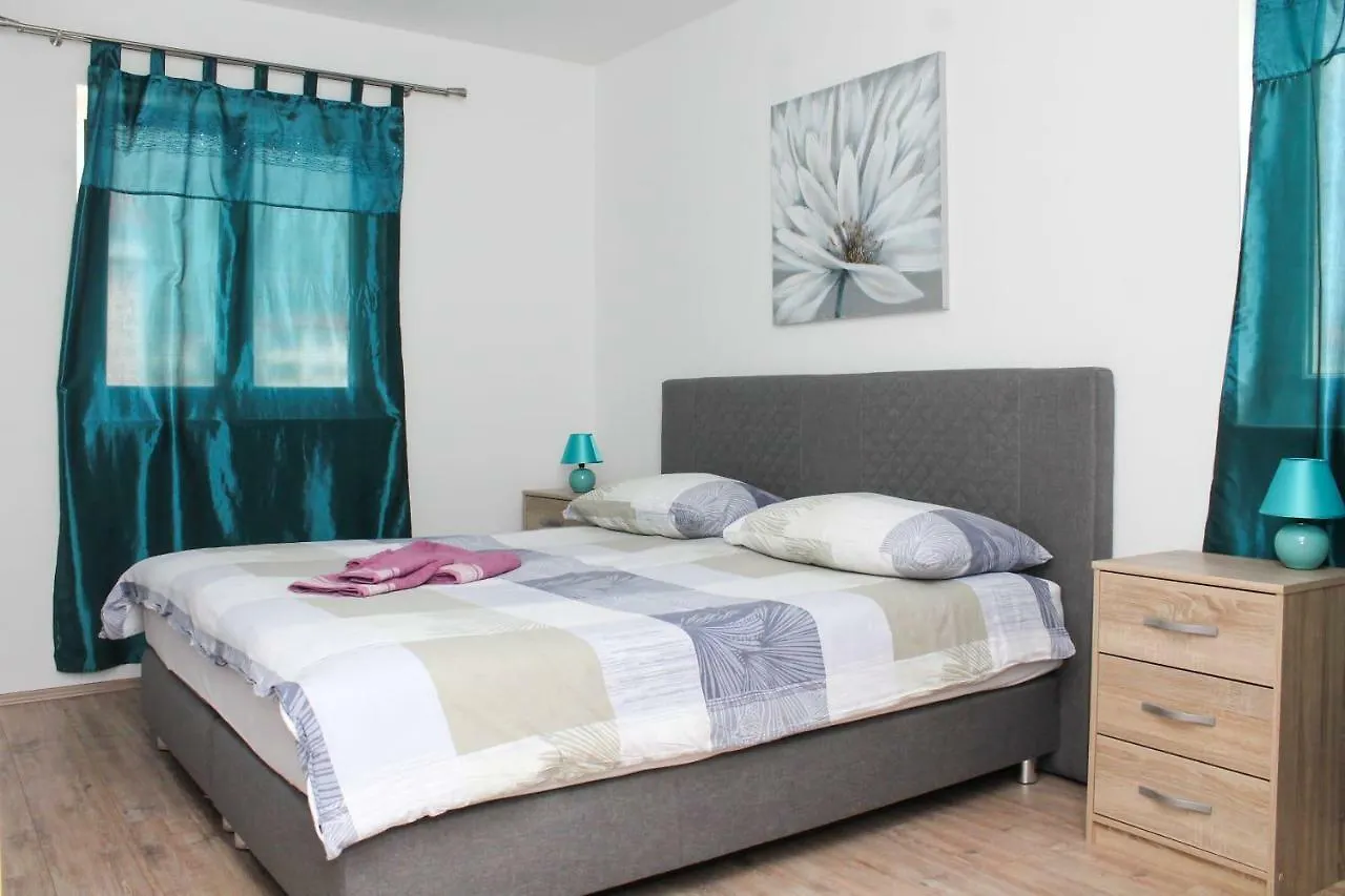 Radic Apartments Kaštela